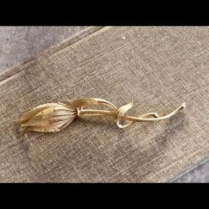 Vintage 1950's Coro Signed Tulip Brooch -